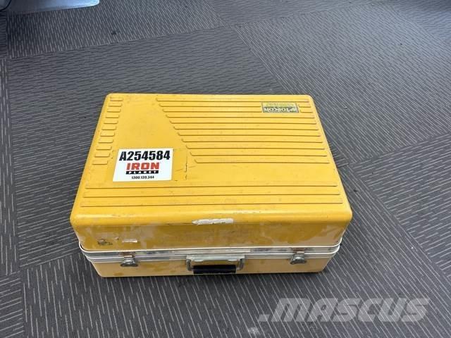 Topcon  Kiti naudoti statybos komponentai