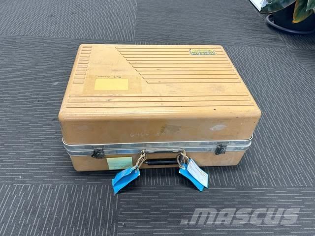 Topcon  Kiti naudoti statybos komponentai