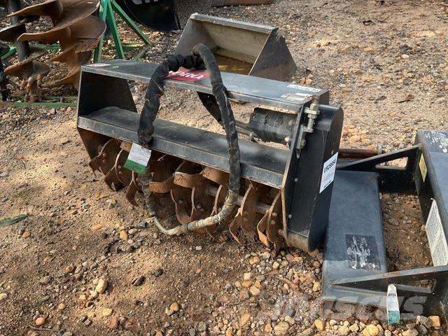 Toro 22445 Varomosios akėčios ir žemės frezos