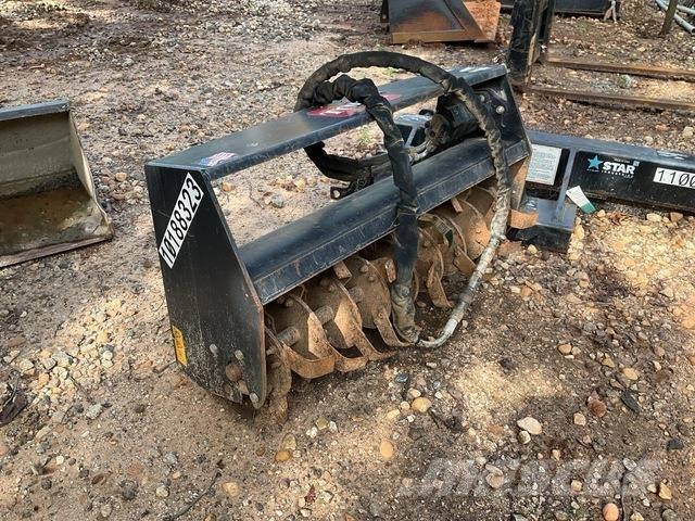 Toro 22445 Varomosios akėčios ir žemės frezos