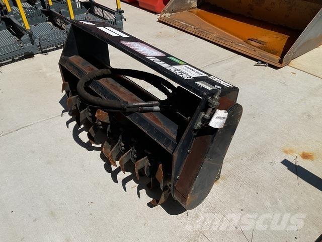 Toro 22445 Varomosios akėčios ir žemės frezos