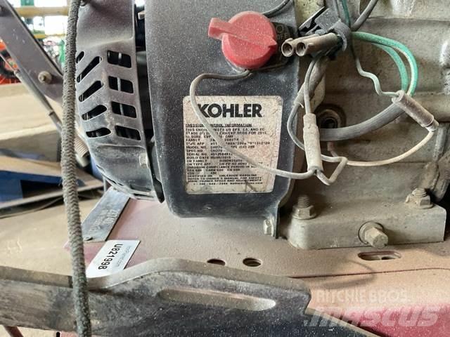 Toro 23740 Vidaus šluotos