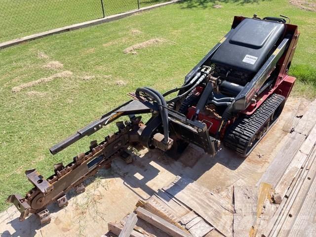 Toro TX427 Tranšėjų ekskavatoriai