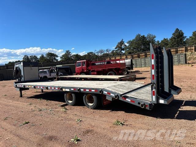 TOWMASTER T-30 Autovežių priekabos