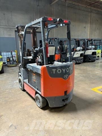 Toyota 8FBCU32 Elektriniai šakiniai krautuvai