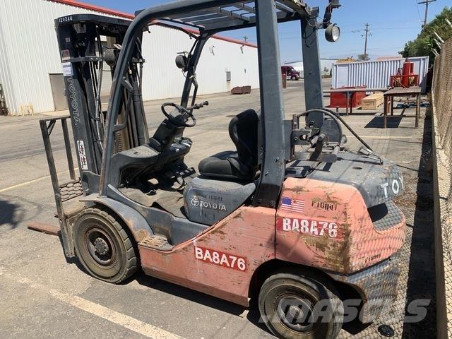 Toyota 8FGU25 Šakiniai krautuvai - Kita