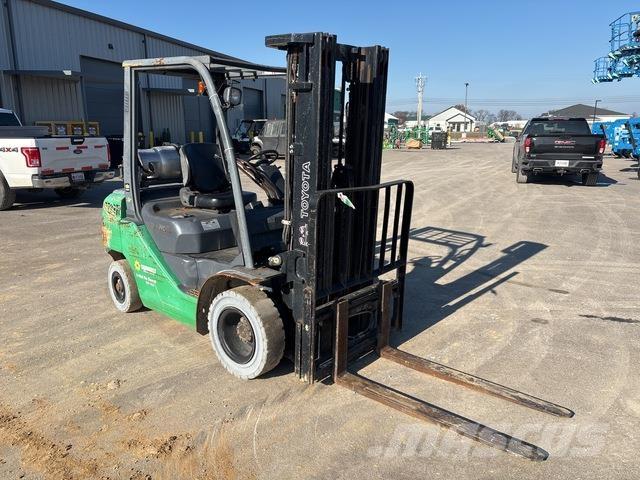 Toyota 8FGU25 Šakiniai krautuvai - Kita