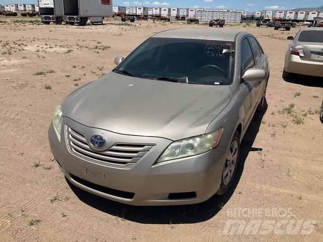 Toyota Camry Lengvieji automobiliai