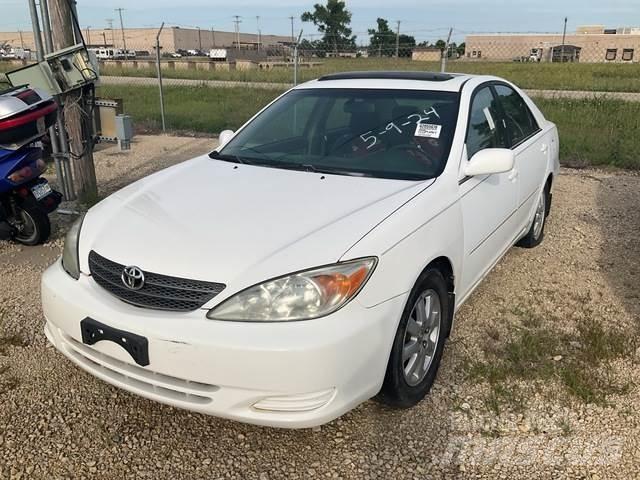Toyota Camry Lengvieji automobiliai
