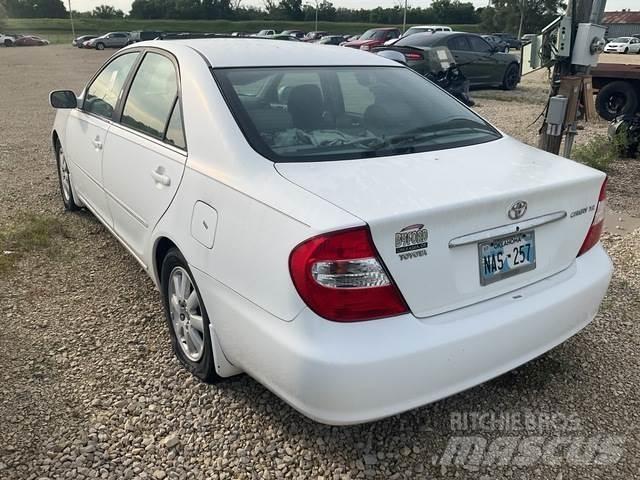 Toyota Camry Lengvieji automobiliai
