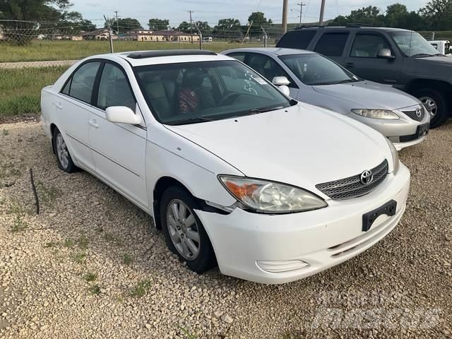 Toyota Camry Lengvieji automobiliai