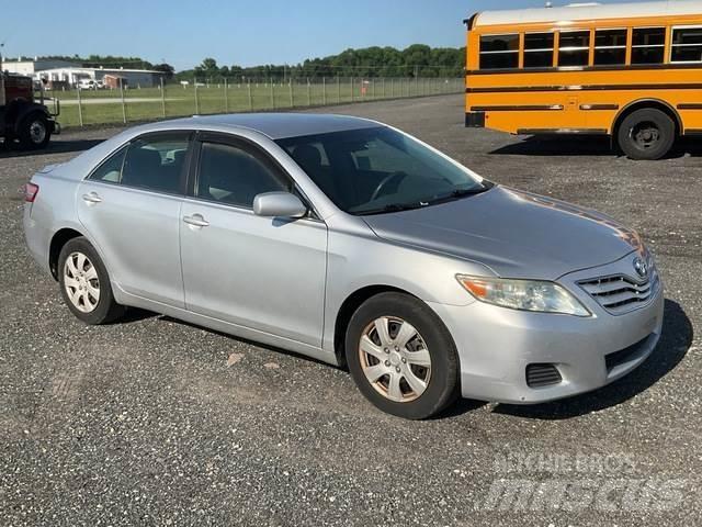Toyota Camry Lengvieji automobiliai