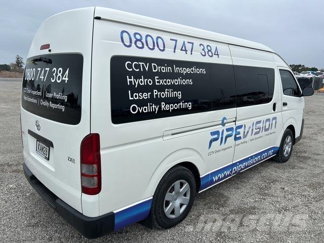 Toyota HiAce Krovininiai furgonai