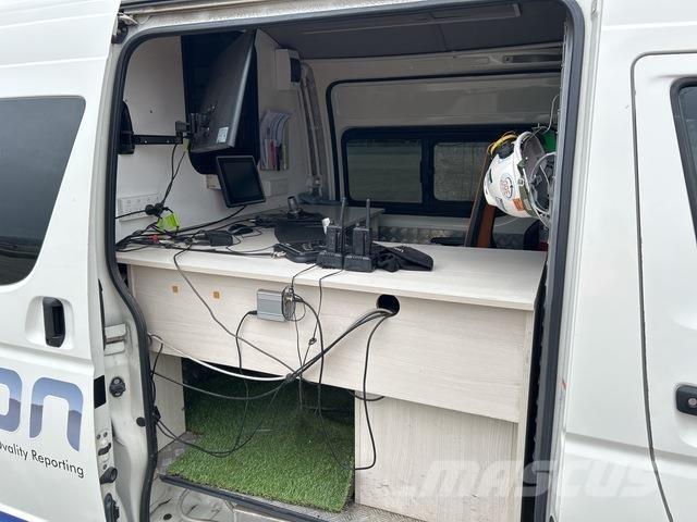 Toyota HiAce Krovininiai furgonai