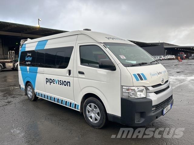 Toyota HiAce Krovininiai furgonai