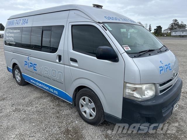 Toyota HiAce Krovininiai furgonai