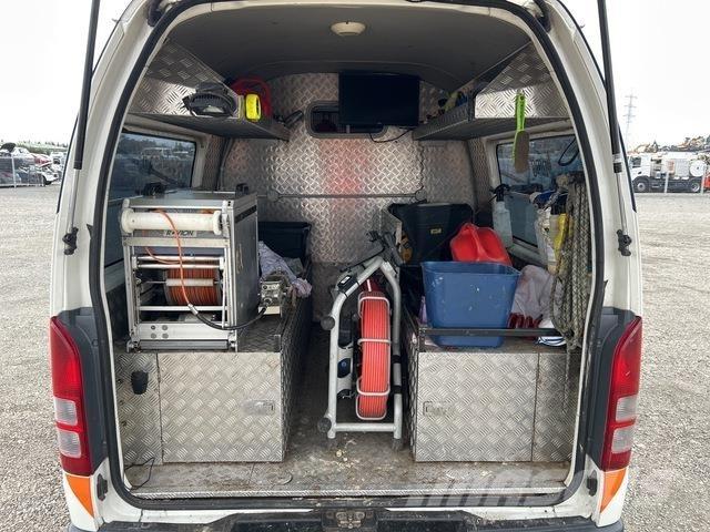 Toyota HiAce Krovininiai furgonai