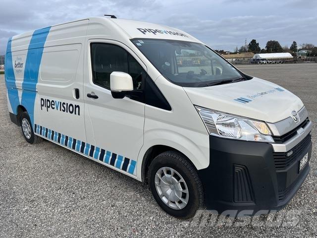 Toyota HiAce Krovininiai furgonai