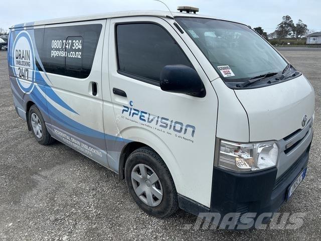 Toyota HiAce Krovininiai furgonai