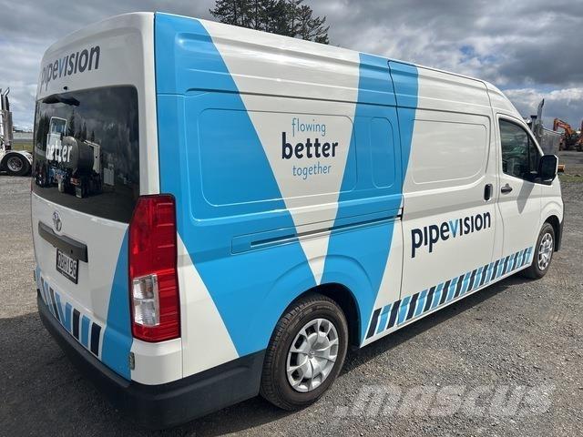 Toyota HiAce Krovininiai furgonai