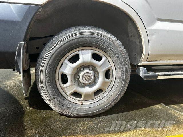 Toyota Prado Lengvieji automobiliai