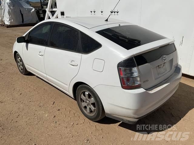Toyota Prius Lengvieji automobiliai