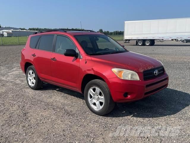 Toyota RAV4 Lengvieji automobiliai