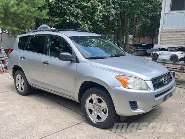 Toyota RAV4 Lengvieji automobiliai