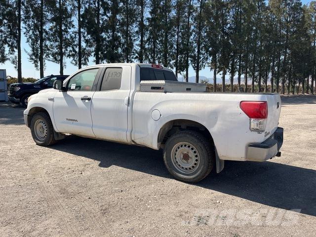 Toyota Tundra Kita