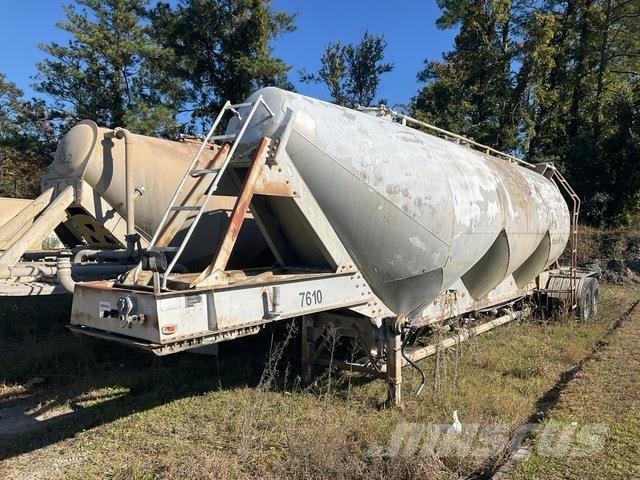 Trail King  Kitos priekabos