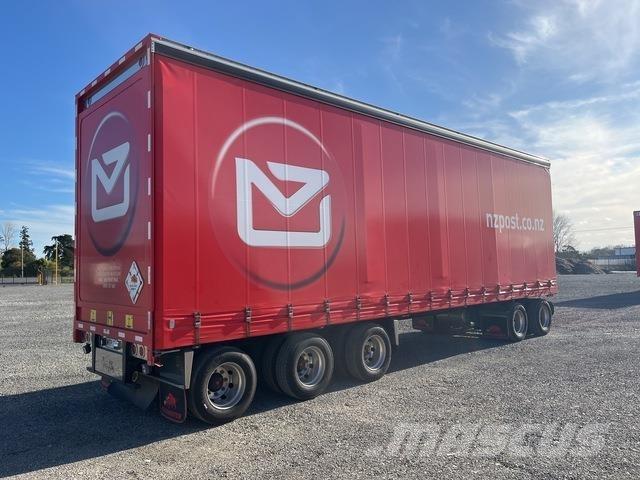 Transcraft  Priekabos su tentu