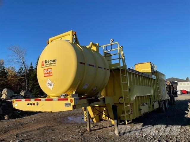  Trecan 135-PD Smėlio ir druskos barstytuvai