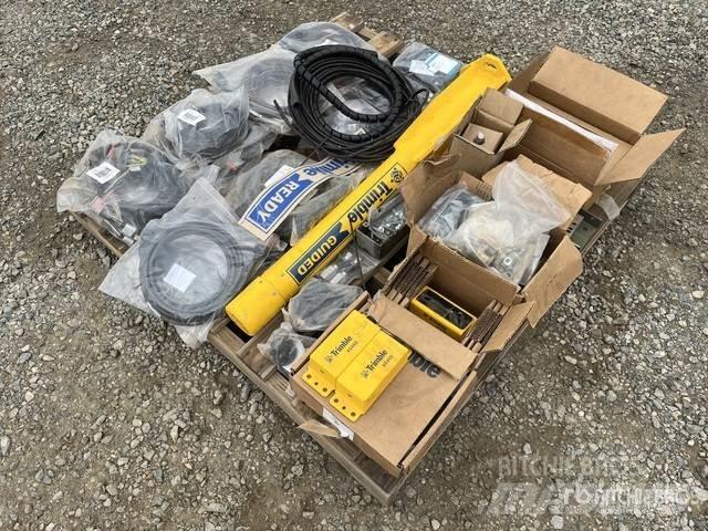 Trimble CB450 Kiti naudoti statybos komponentai