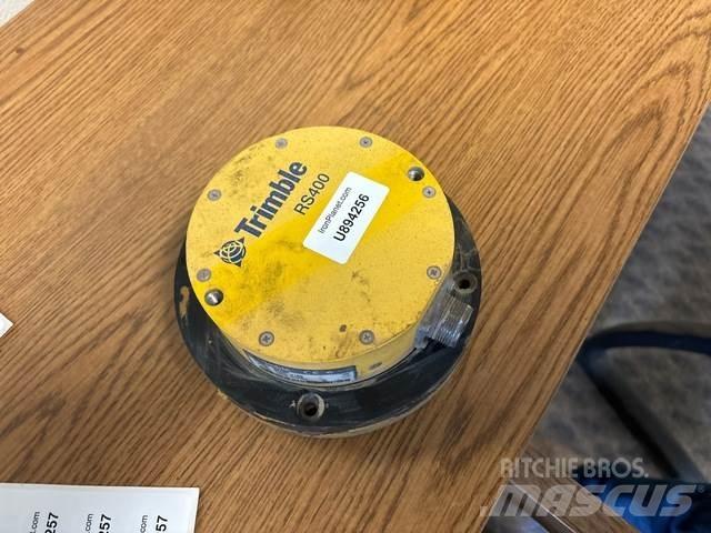 Trimble RS400 Statyba - Kita