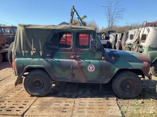  UAZ 469B Lengvieji automobiliai