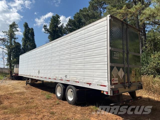 Utility VS2RA Puspriekabės su izoterminiu kėbulu