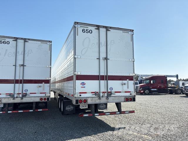 Utility VS2RA Puspriekabės su izoterminiu kėbulu