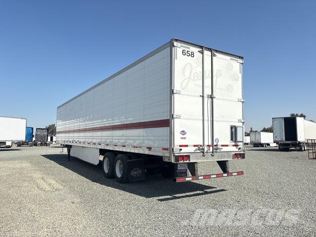 Utility VS2RA Puspriekabės su izoterminiu kėbulu