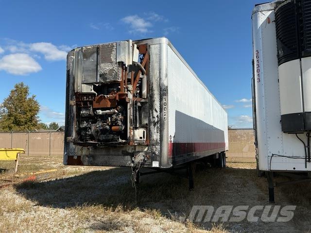 Utility VS2RA Puspriekabės su izoterminiu kėbulu