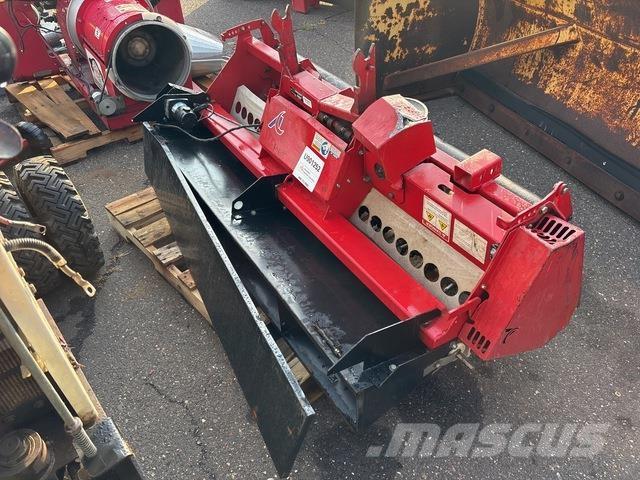 Ventrac EA600 Aeratoriai