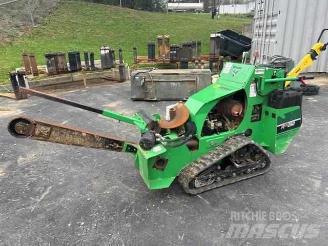 Vermeer RTX250 Tranšėjų ekskavatoriai