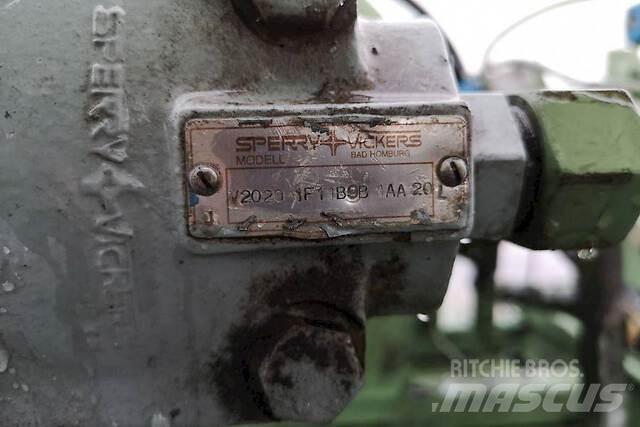 Vickers V2020 Statyba - Kita