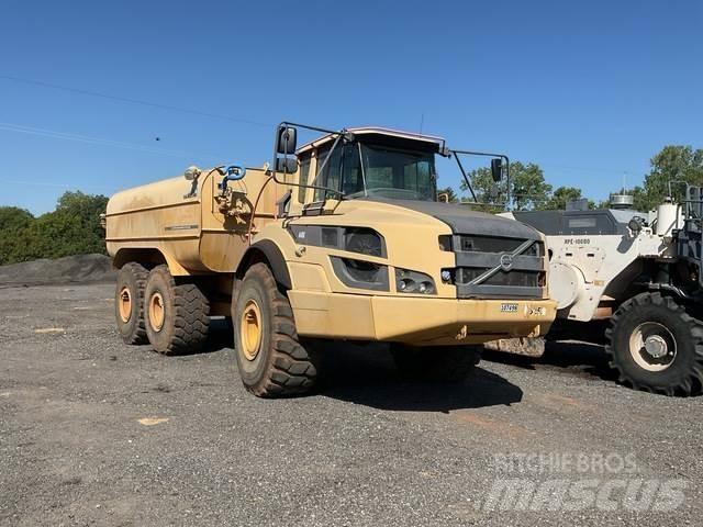 Volvo A40G Vandens sunkvežimiai