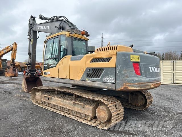 Volvo EC220DL Vikšriniai ekskavatoriai
