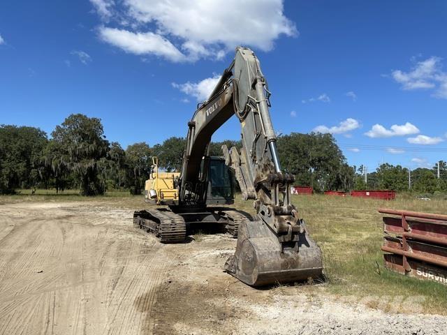 Volvo EC300DL Vikšriniai ekskavatoriai