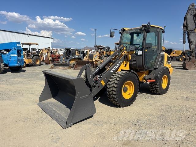 Volvo JL20H Naudoti ratiniai krautuvai