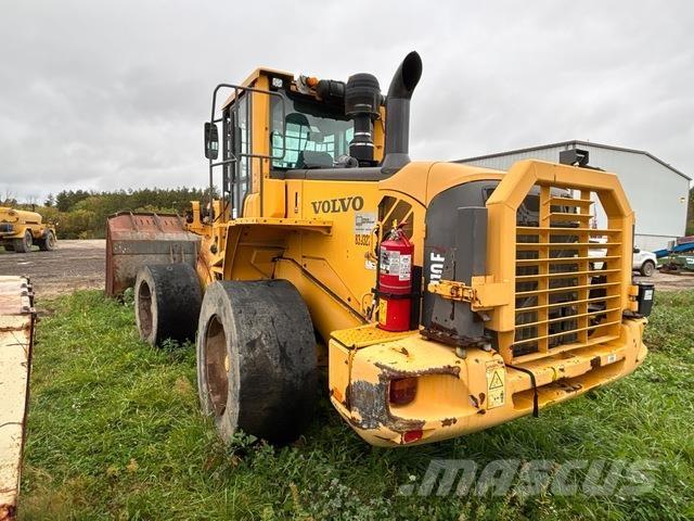 Volvo L110F Naudoti ratiniai krautuvai