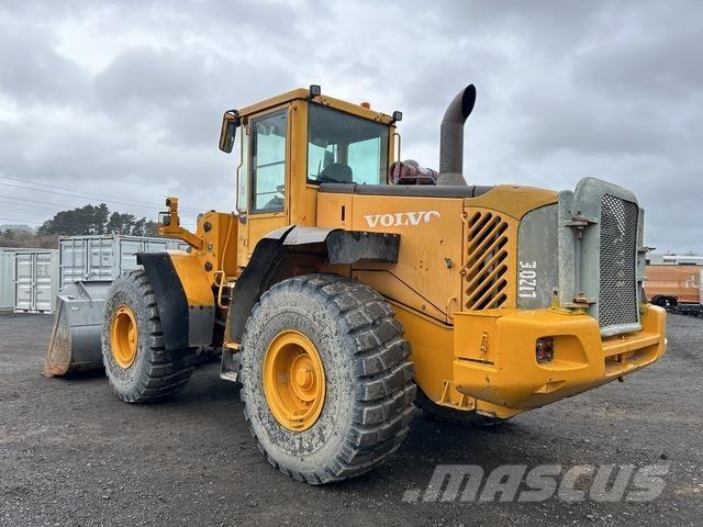 Volvo L120E Naudoti ratiniai krautuvai