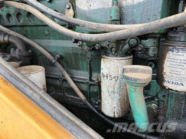 Volvo L120E Naudoti ratiniai krautuvai