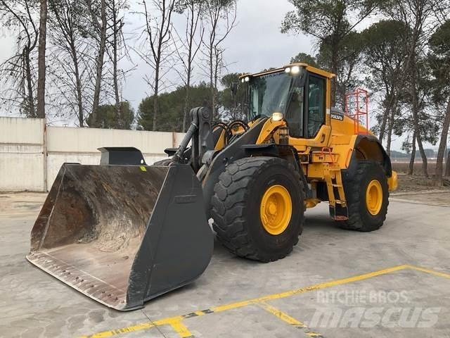 Volvo L150H Naudoti ratiniai krautuvai